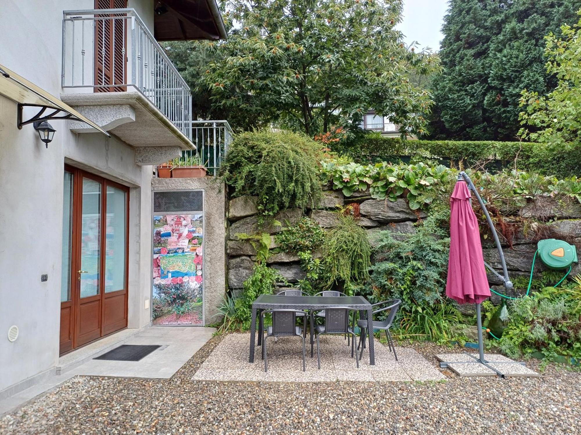 Вилла La Casa Delle Camelie Стреза Экстерьер фото